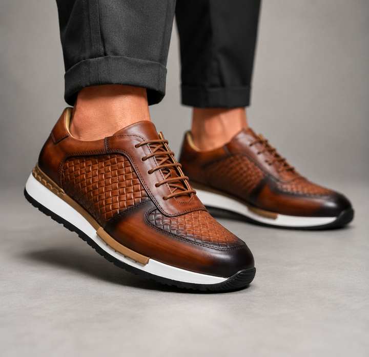 WILLIAM ASHFORD LEATHER SNEAKERS