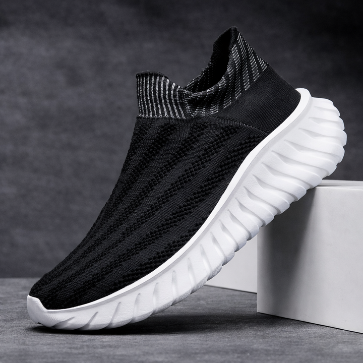 STRIDE KNIT RUNNERS