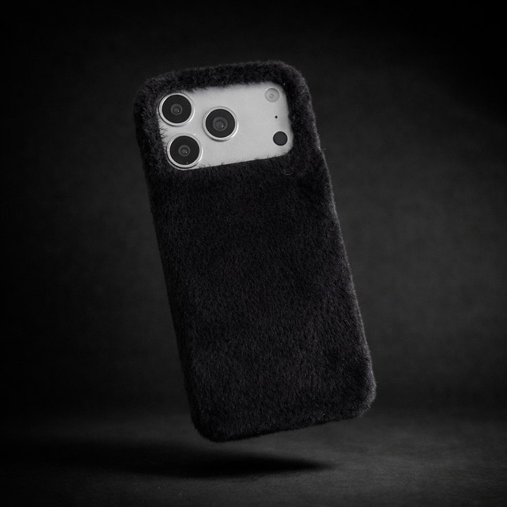 VICTORIA FUR IPHONE CASE