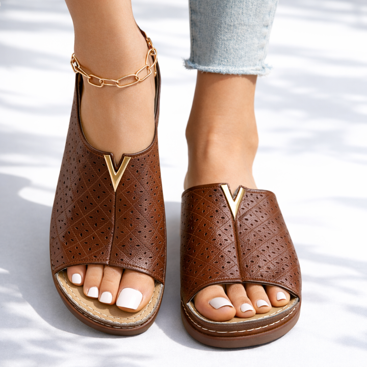 EVALYN LEATHER SANDALS