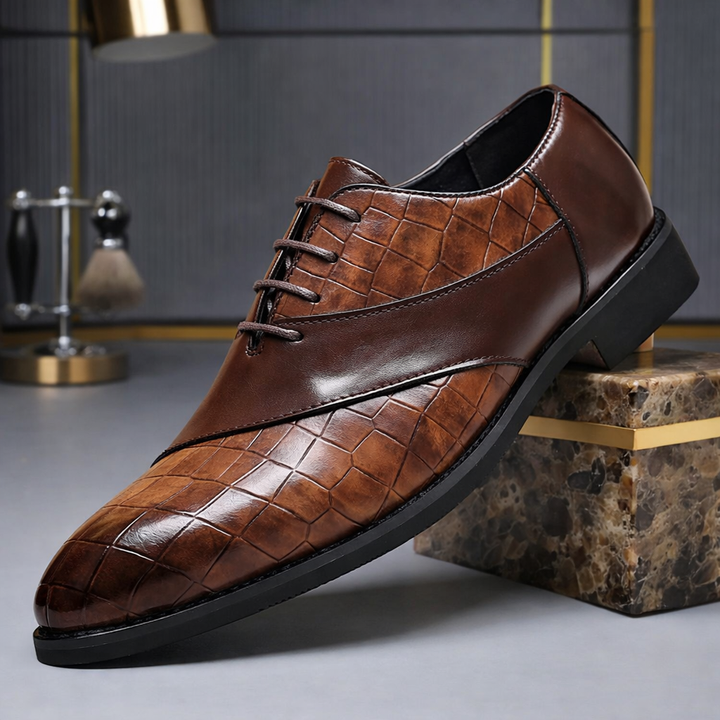SULLIVAN POINTED LEATHER SHOES