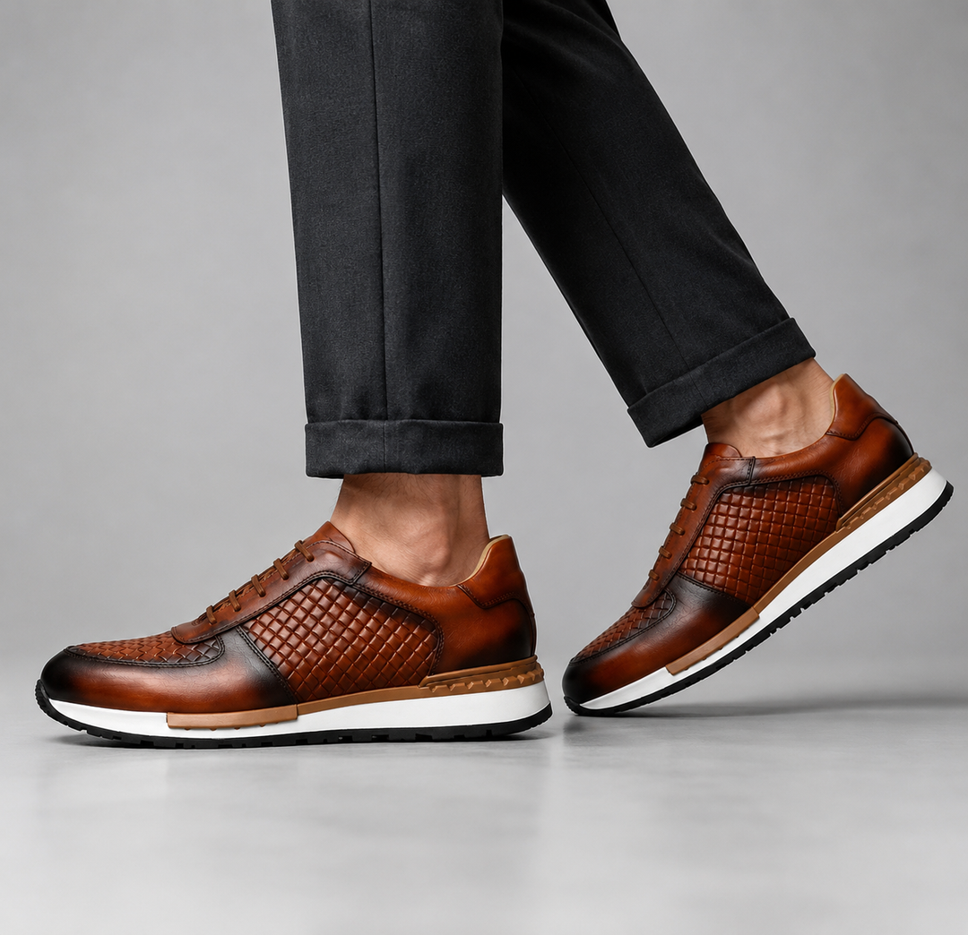 WILLIAM ASHFORD LEATHER SNEAKERS