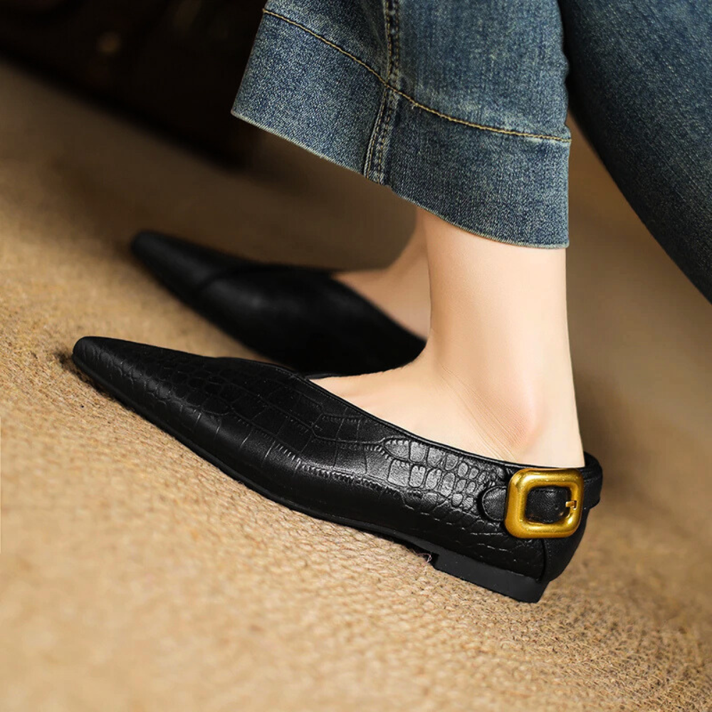 SAVANNAH LEATHER FLATS
