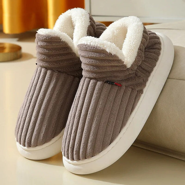 NUMA PLUSH SLIDES