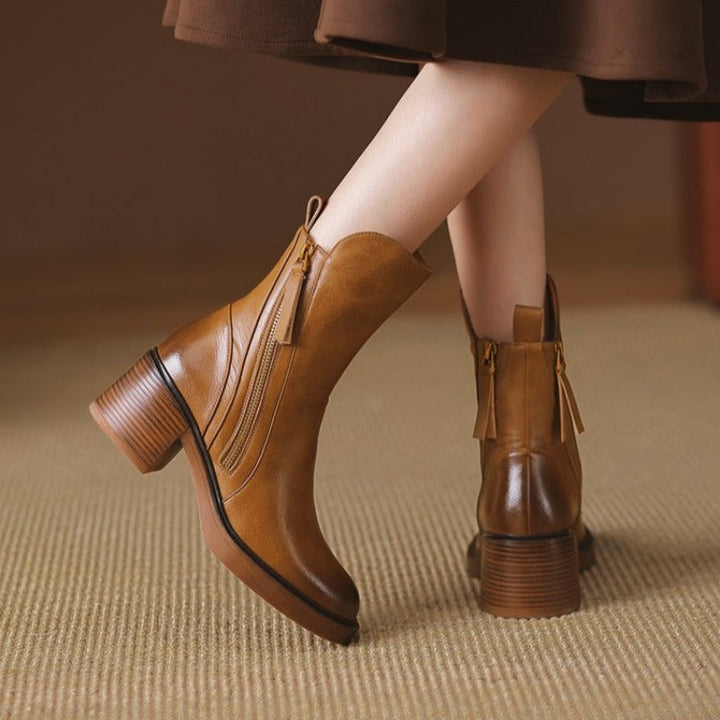 SIERRA ANKLE BOOTS