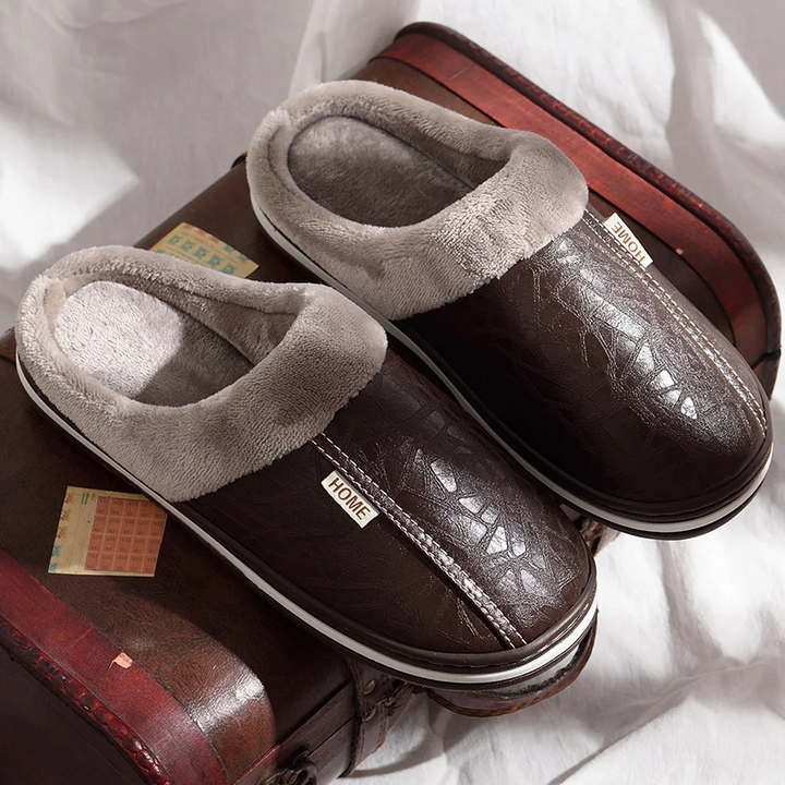 HOMESTEAD PLUSH SLIDES