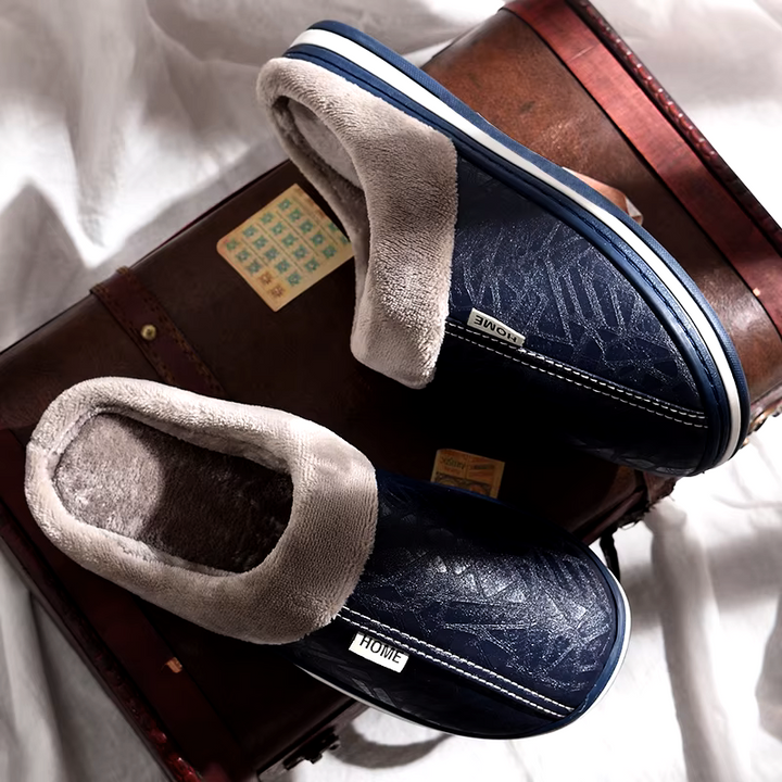 HOMESTEAD PLUSH SLIDES