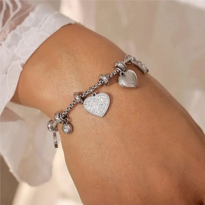 HEARTLINE CHARM BRACELET