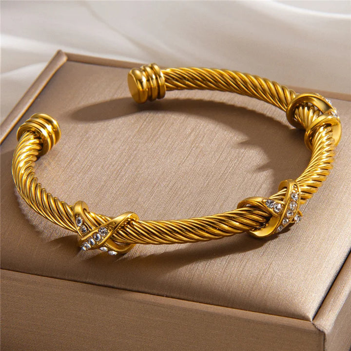 RIVIERA CRYSTAL CABLE BRACELET