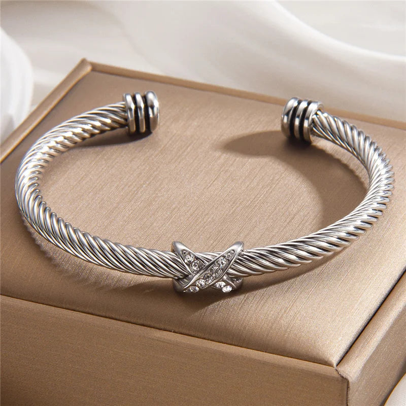 RIVIERA CRYSTAL CABLE BRACELET