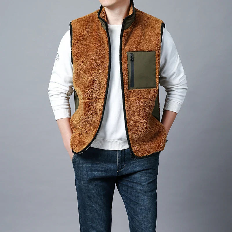 URBAN RIDGE FLEECE VEST