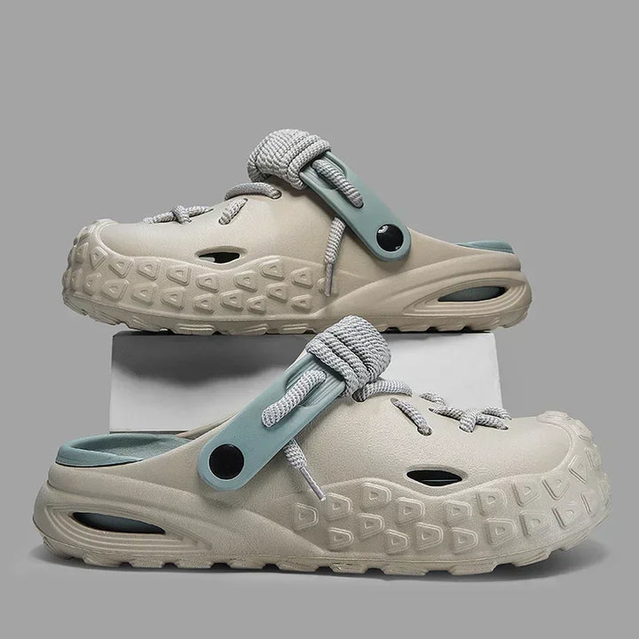 TITAN LACED CLOGS
