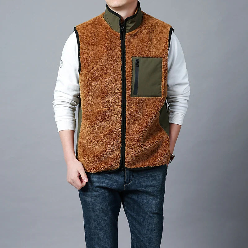 URBAN RIDGE FLEECE VEST