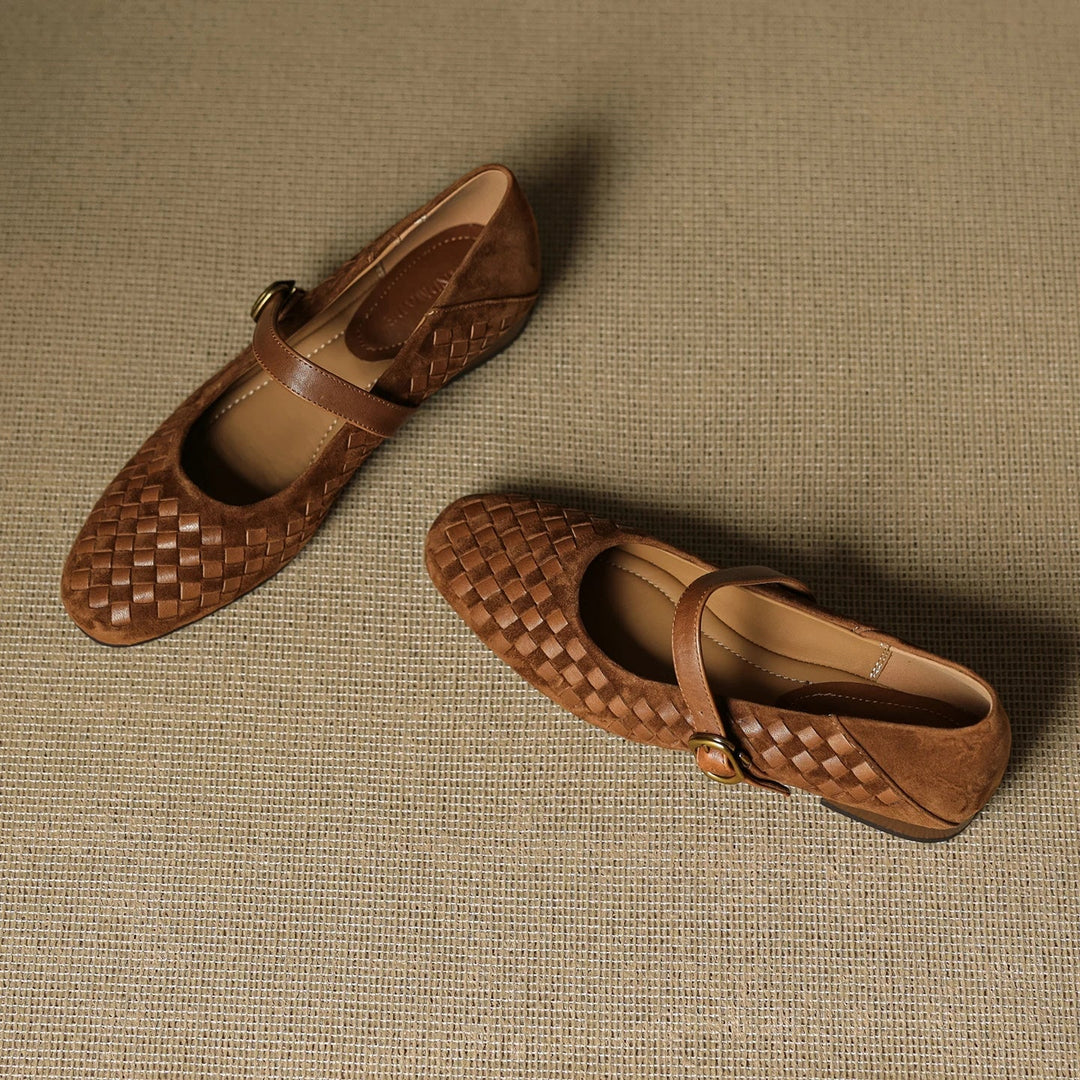 SIERRA GENUINE LEATHER FLATS
