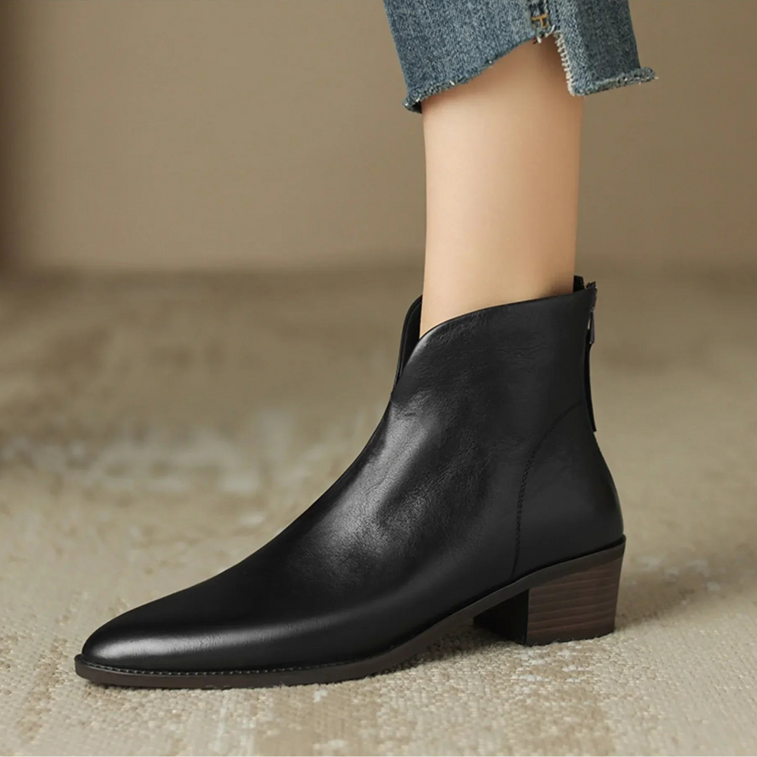 BELLA POINTED LEATHER BOOTS