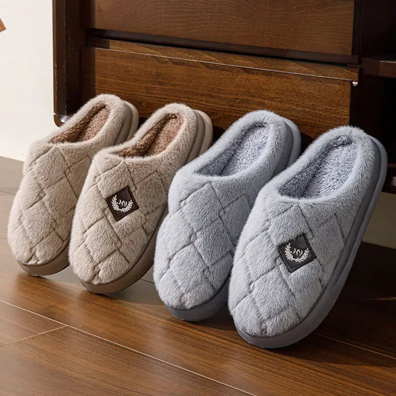 TASMAN PLUSH SLIDES