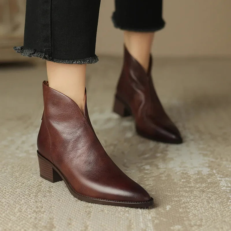 BELLA POINTED LEATHER BOOTS