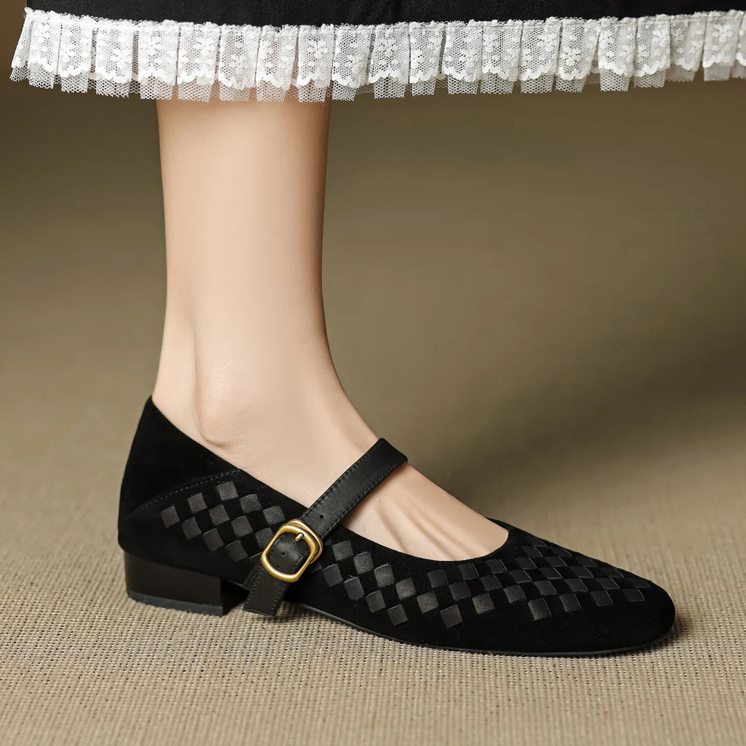 SIERRA GENUINE LEATHER FLATS