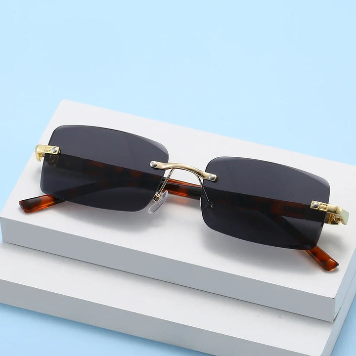 SOLARA VINTAGE SUNGLASSES