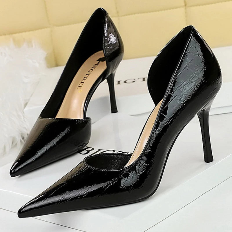 BRIXTON GENUINE LEATHER HEELS