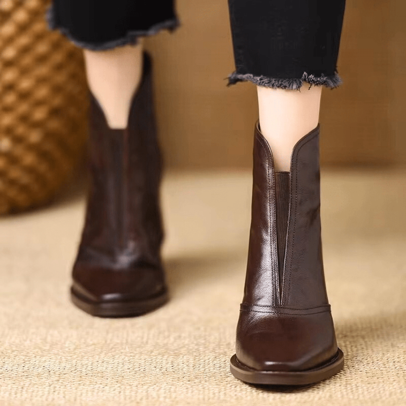 WESTLINE LEATHER ANKLE BOOTS